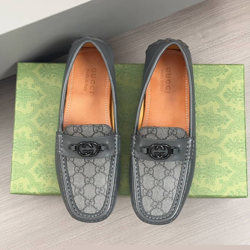 G*u*i leather shoes